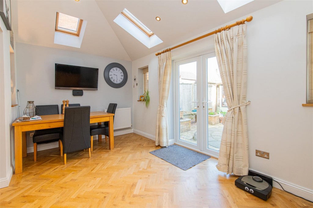 Images for Morby Court, Burton Latimer EAID:oscarjamesapi BID:3