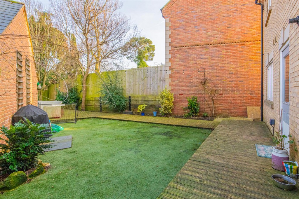 Images for Ashacre Close, Husbands Bosworth EAID:oscarjamesapi BID:5