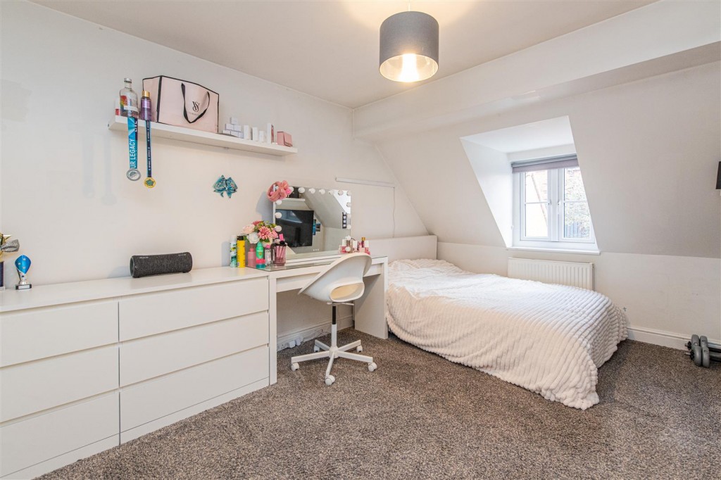 Images for Padmans Close., Mawsley EAID:oscarjamesapi BID:2