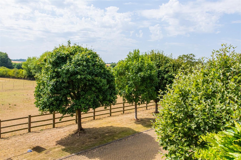 Images for Riverview, Burton Latimer EAID:oscarjamesapi BID:3