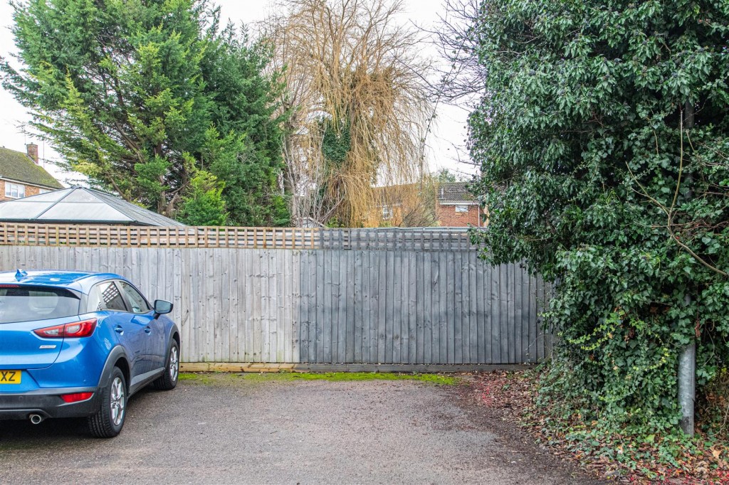 Images for Elizabeth Close, Wellingborough EAID:oscarjamesapi BID:6