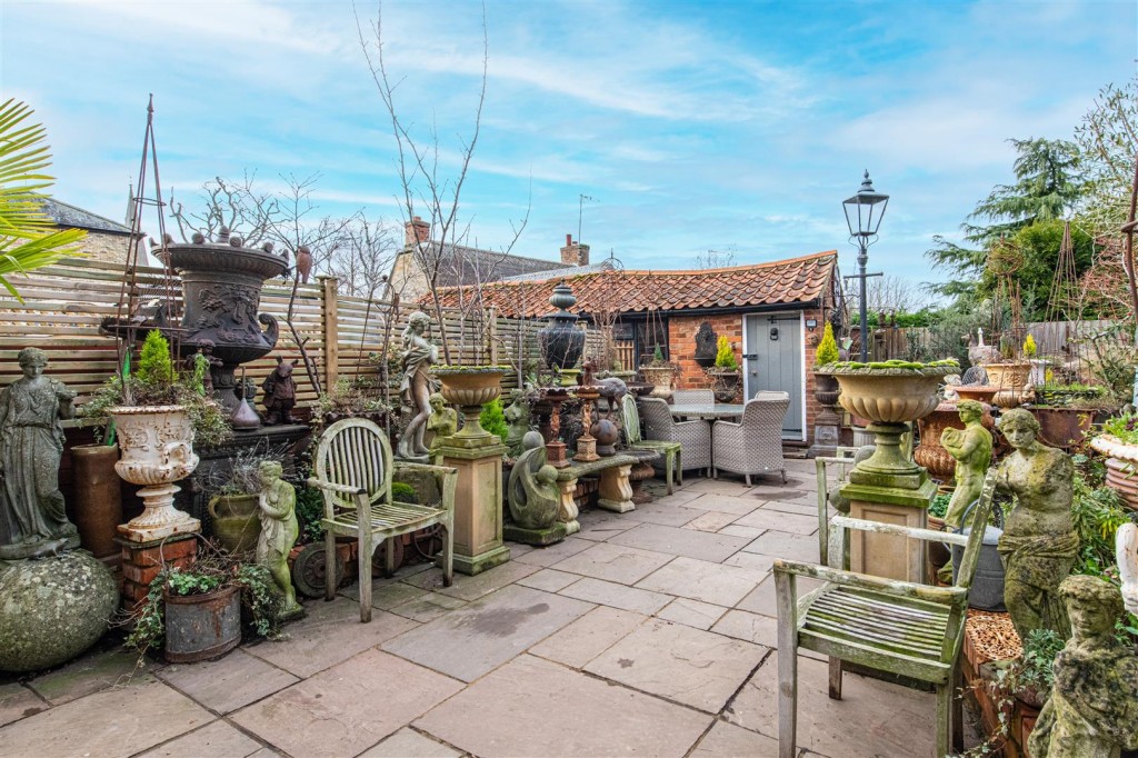 Images for High Street, Denford EAID:oscarjamesapi BID:3