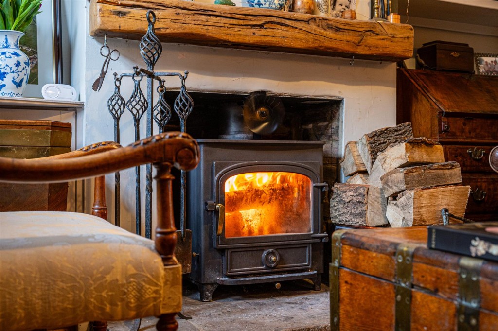 Images for High Street, Denford EAID:oscarjamesapi BID:3