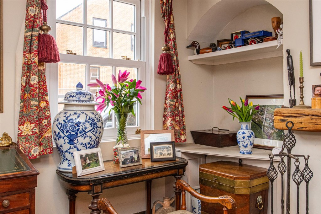 Images for High Street, Denford EAID:oscarjamesapi BID:3