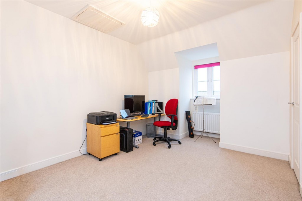 Images for Thistle Drive, Desborough EAID:oscarjamesapi BID:2