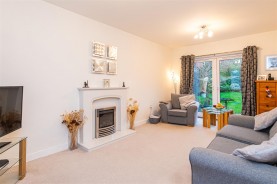 Images for Thistle Drive, Desborough