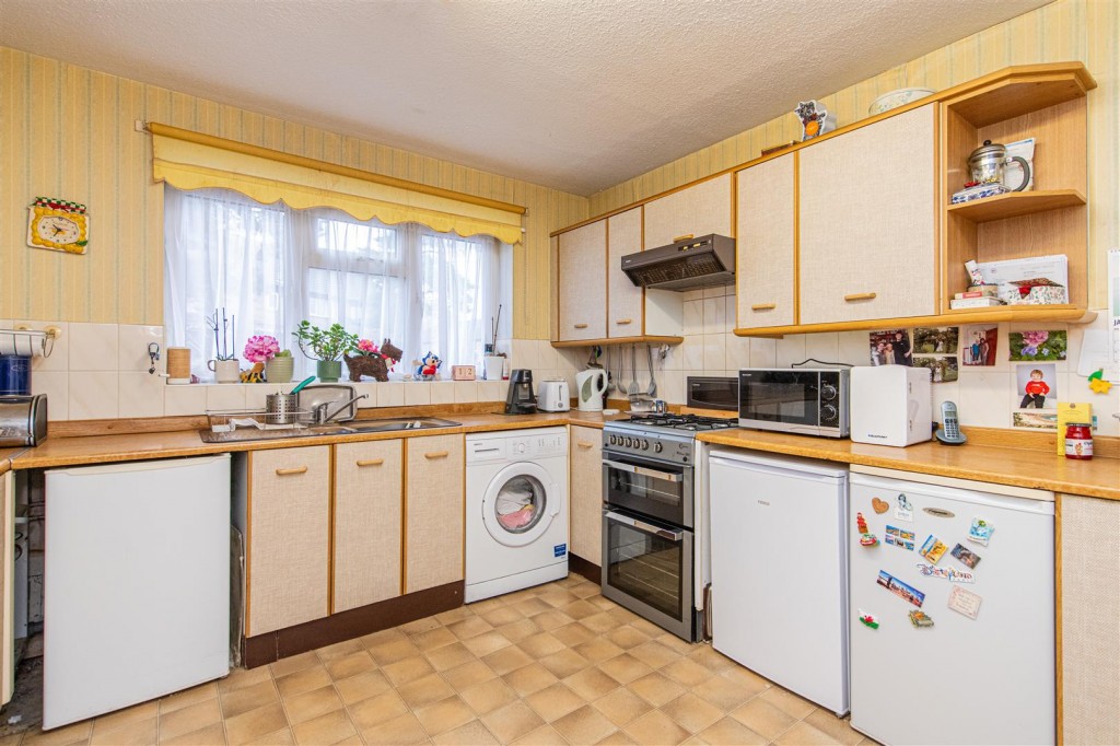 Images for Collyweston Road, Northampton EAID:oscarjamesapi BID:1