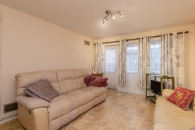 Images for Hunters Close, Northampton