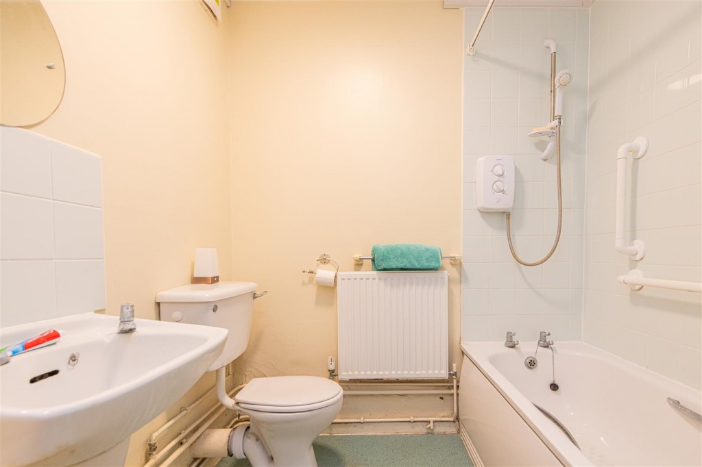 Images for Hunters Close, Northampton EAID:oscarjamesapi BID:1