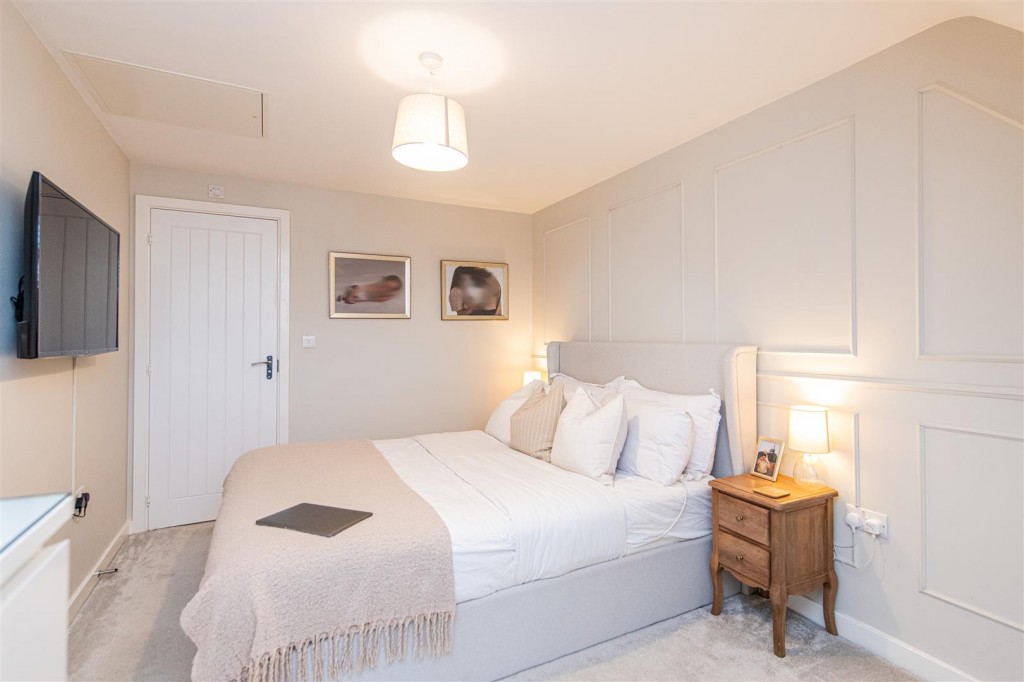 Images for Fallow Road EAID:oscarjamesapi BID:2