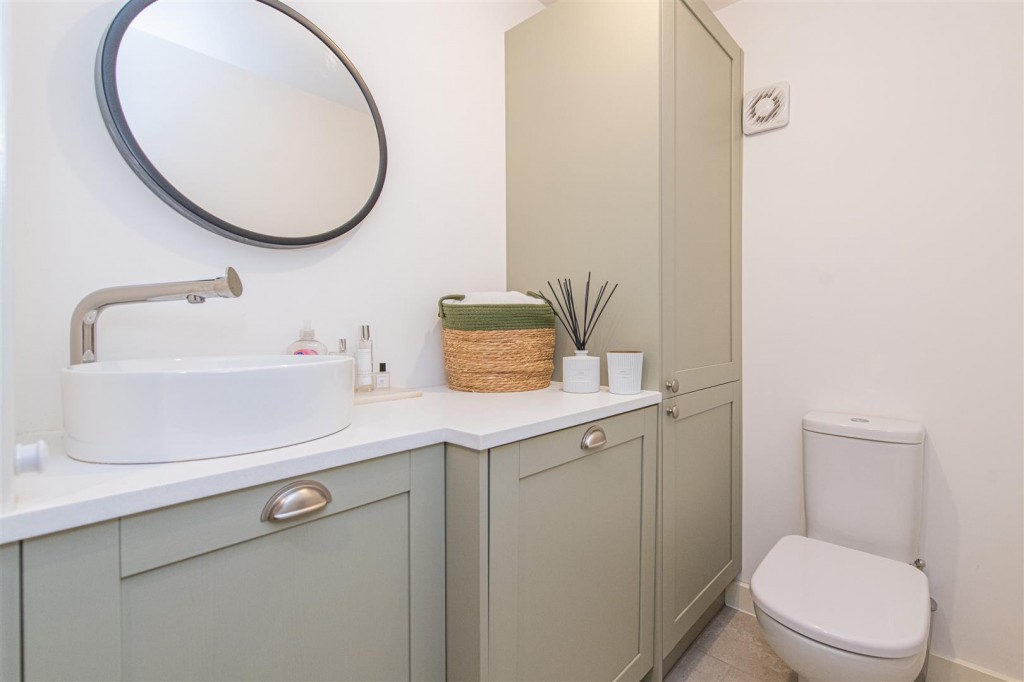 Images for Fallow Road EAID:oscarjamesapi BID:2