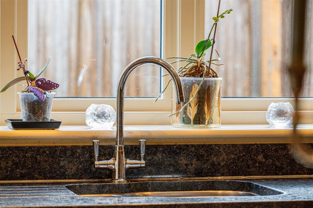 Images for Deenethorpe, East Northamptonshire EAID:oscarjamesapi BID:4