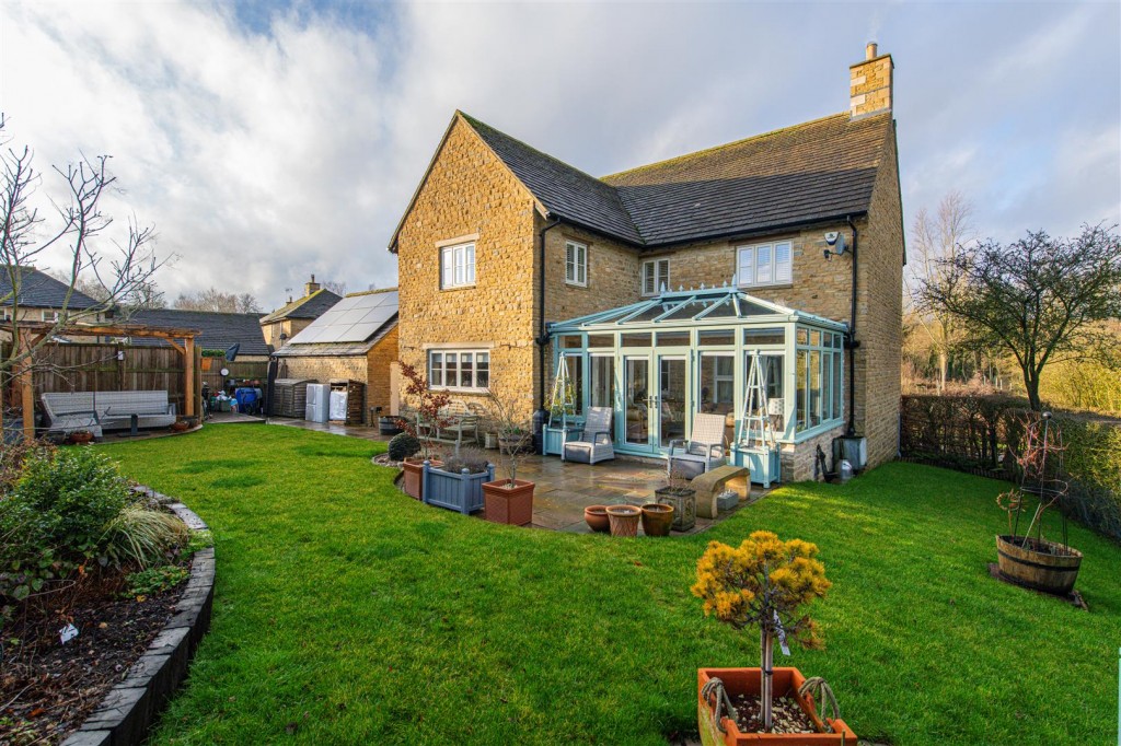 Images for Deenethorpe, East Northamptonshire EAID:oscarjamesapi BID:4