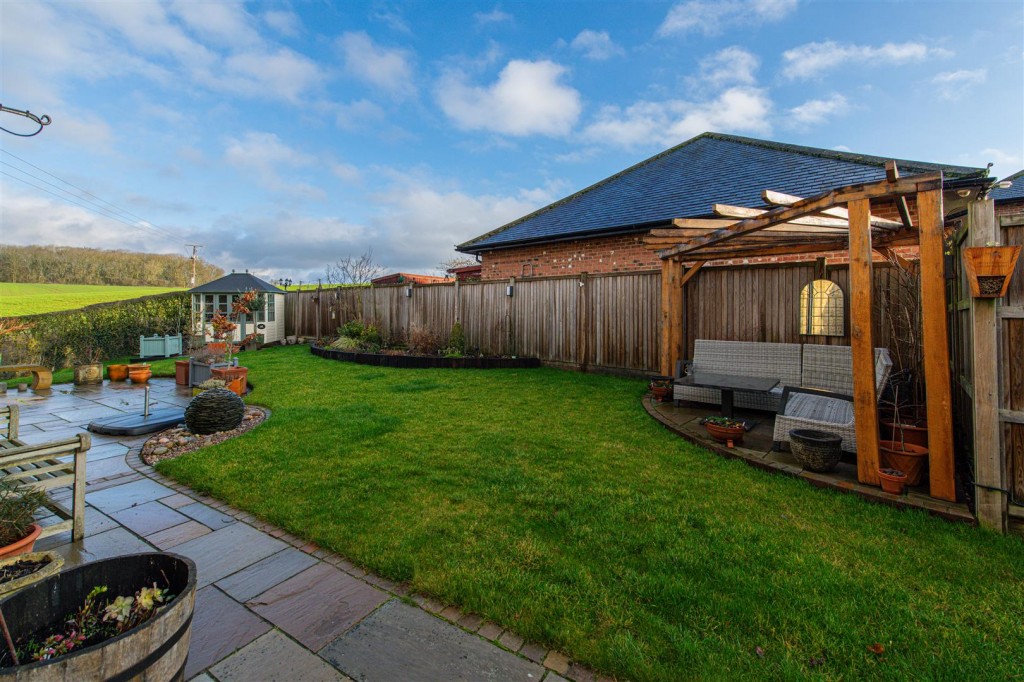 Images for Deenethorpe, East Northamptonshire EAID:oscarjamesapi BID:4