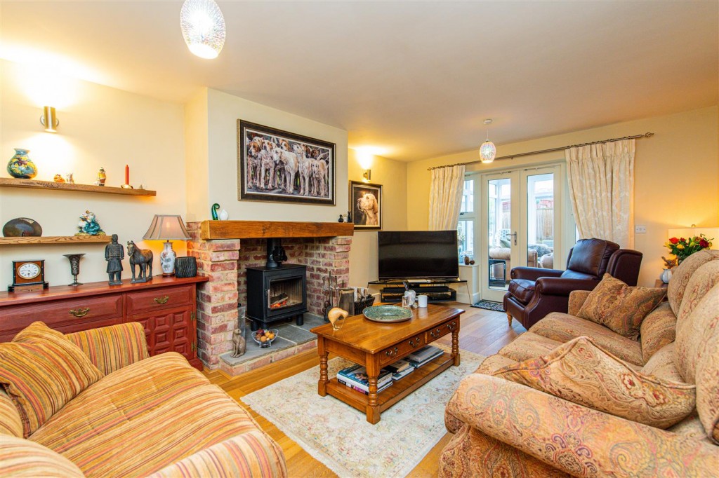 Images for Deenethorpe, East Northamptonshire EAID:oscarjamesapi BID:4