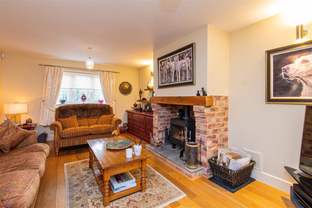 Images for Deenethorpe, East Northamptonshire EAID:oscarjamesapi BID:4