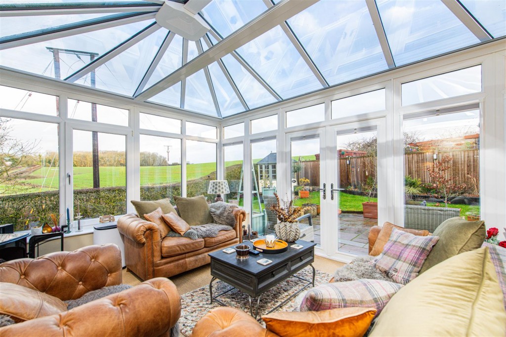 Images for Deenethorpe, East Northamptonshire EAID:oscarjamesapi BID:4