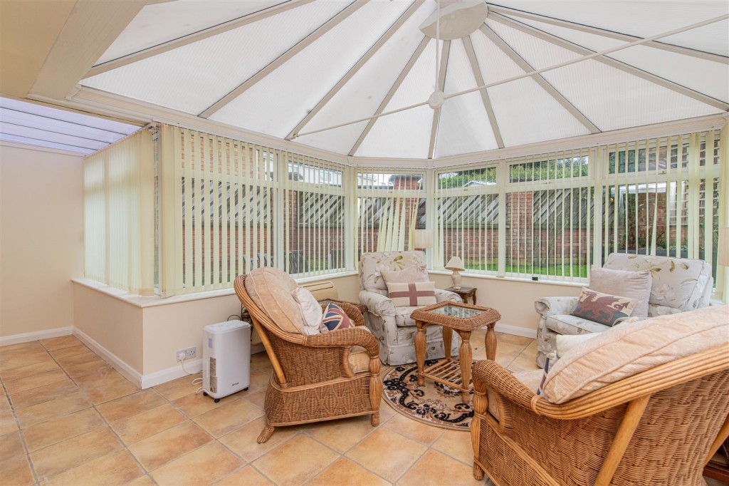 Images for West Way, Kettering EAID:oscarjamesapi BID:2