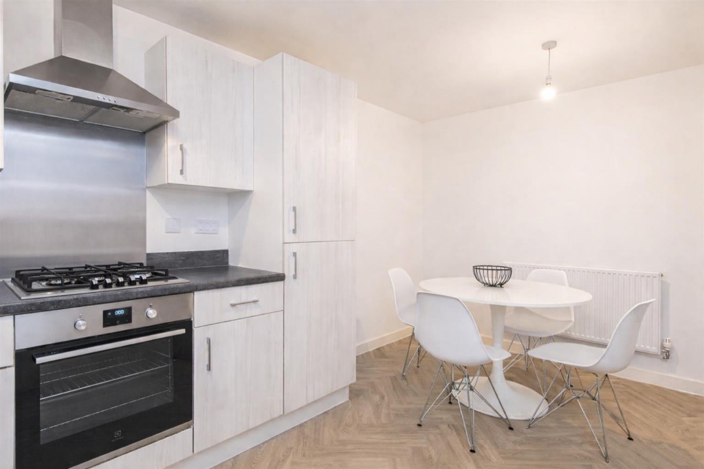 Images for Thornton Avenue, Barton Seagrave EAID:oscarjamesapi BID:3