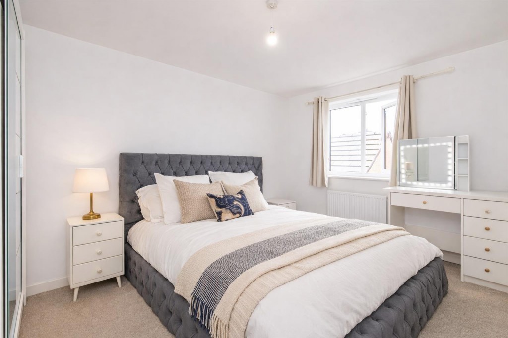 Images for Thornton Avenue, Barton Seagrave EAID:oscarjamesapi BID:3