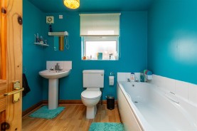 Images for Essex Gardens, Market Harborough