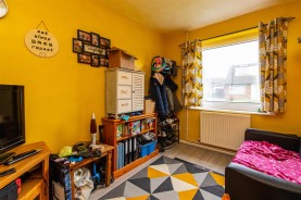 Images for Essex Gardens, Market Harborough