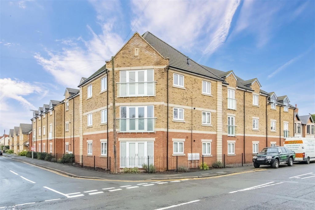 Images for Chichele Street, Higham Ferrers EAID:oscarjamesapi BID:8