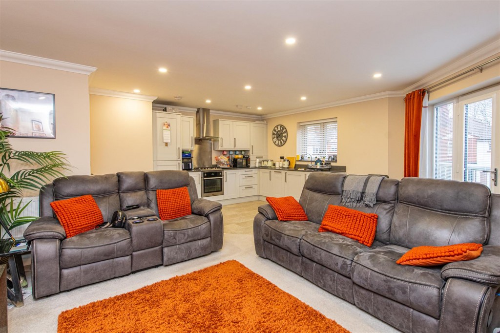 Images for Chichele Street, Higham Ferrers EAID:oscarjamesapi BID:8