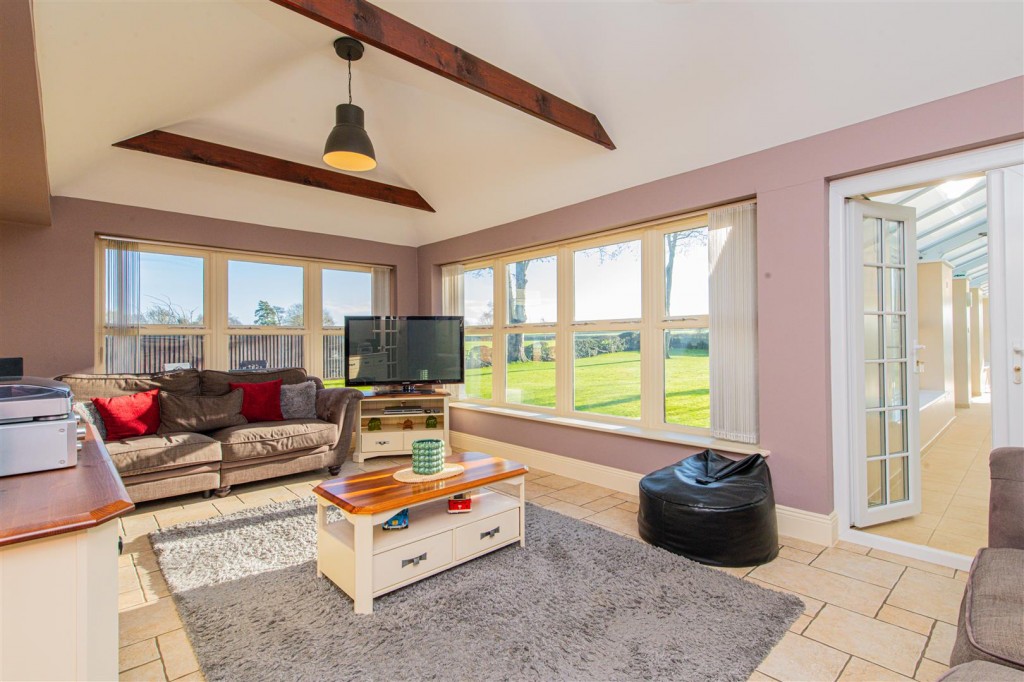 Images for Chelveston Road, Stanwick, Wellingborough EAID:oscarjamesapi BID:6