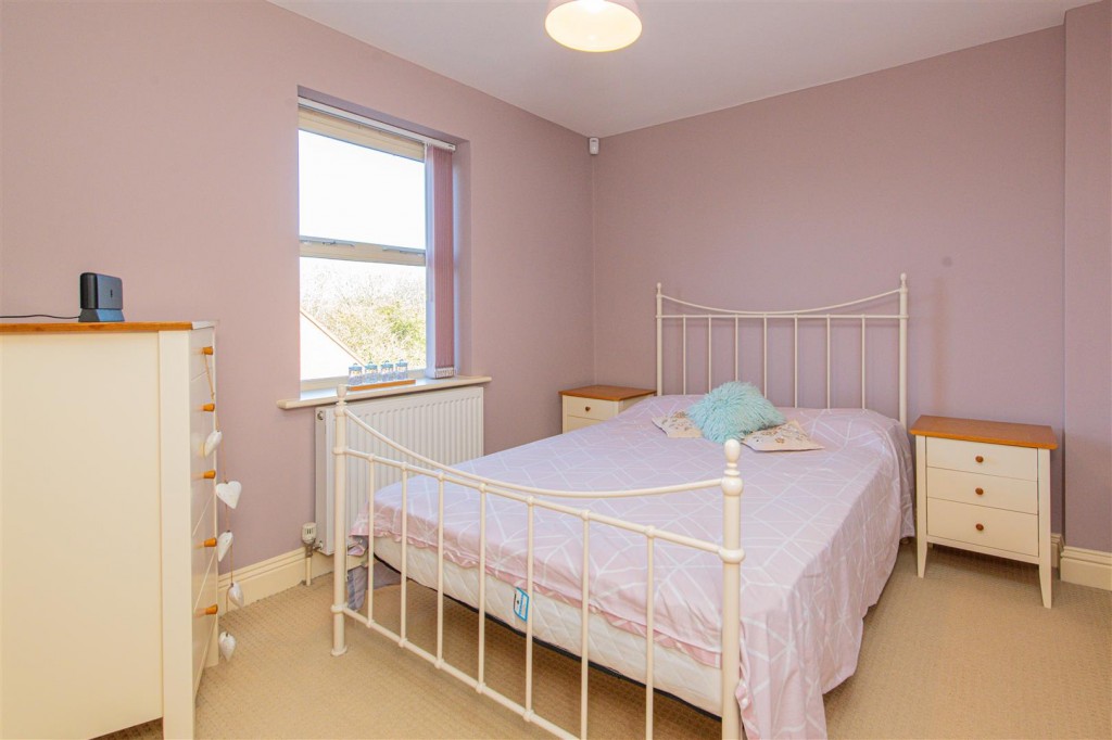 Images for Chelveston Road, Stanwick, Wellingborough EAID:oscarjamesapi BID:6