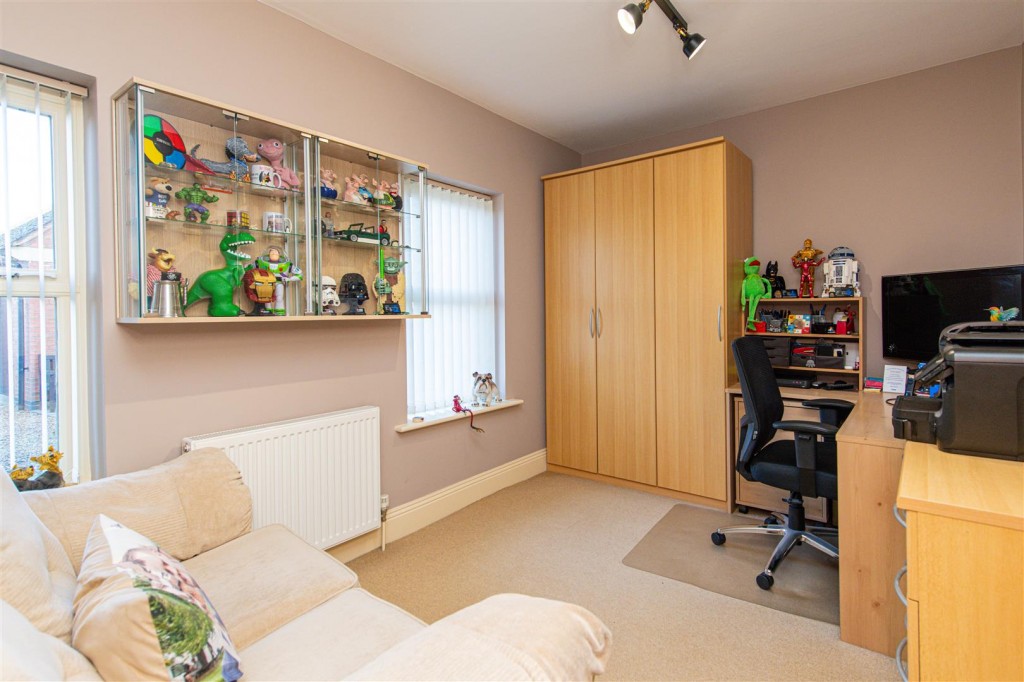 Images for Chelveston Road, Stanwick, Wellingborough EAID:oscarjamesapi BID:6