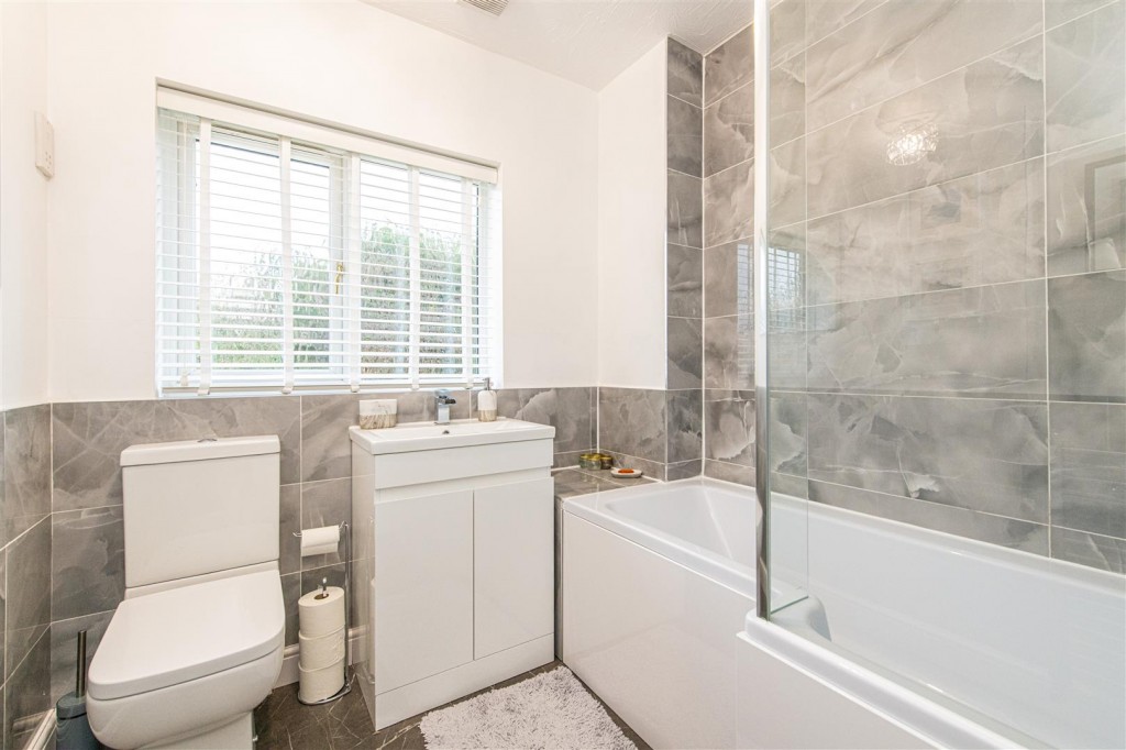 Images for Wilkie Close, Kettering EAID:oscarjamesapi BID:2