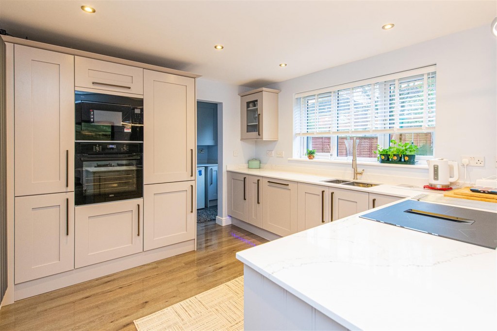 Images for Wilkie Close, Kettering EAID:oscarjamesapi BID:2