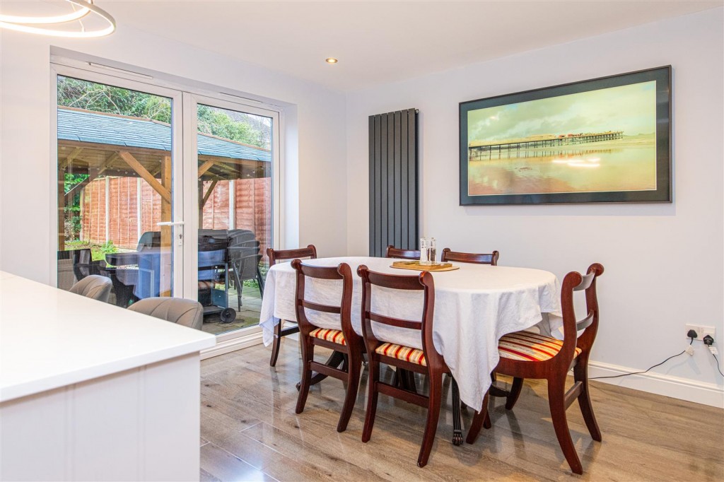 Images for Wilkie Close, Kettering EAID:oscarjamesapi BID:2