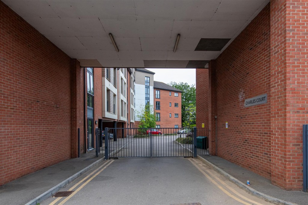 Images for Railway View, Kettering EAID:oscarjamesapi BID:2