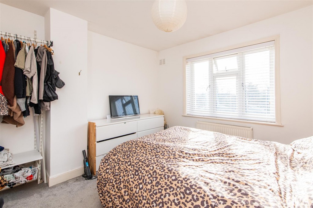 Images for Gillitts Road, Wellingborough EAID:oscarjamesapi BID:6