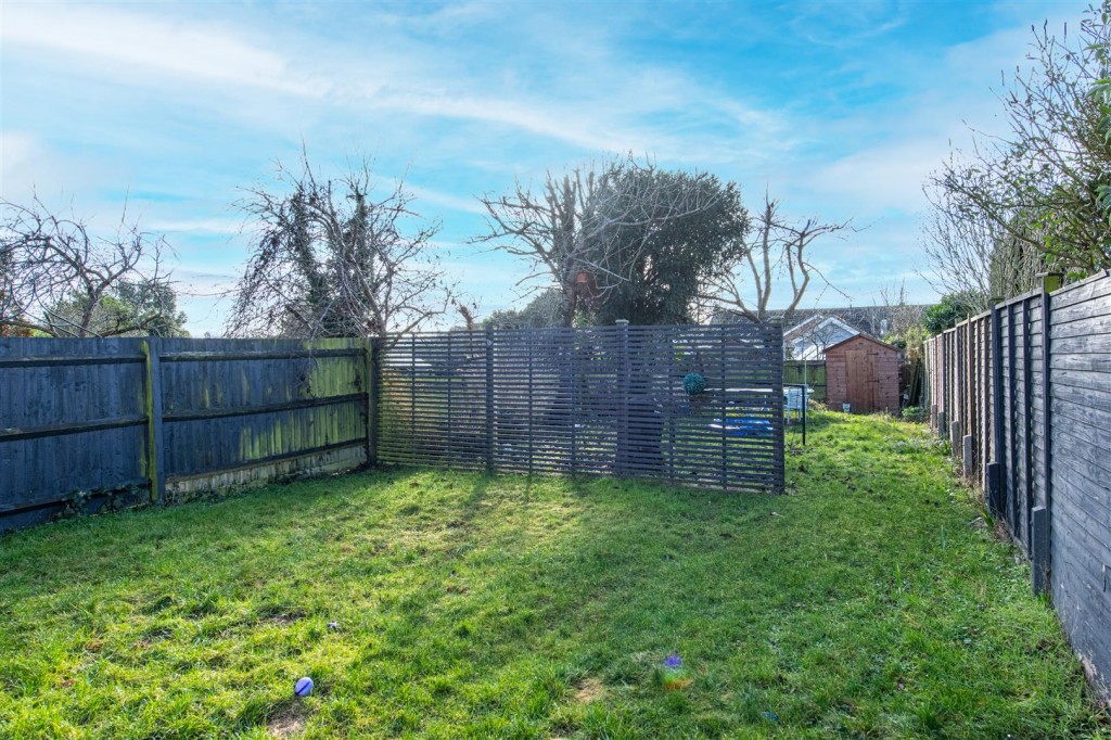 Images for Gillitts Road, Wellingborough EAID:oscarjamesapi BID:6