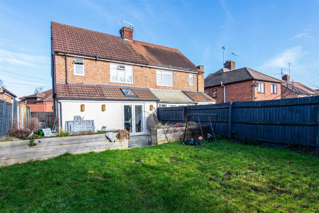 Images for Gillitts Road, Wellingborough EAID:oscarjamesapi BID:6