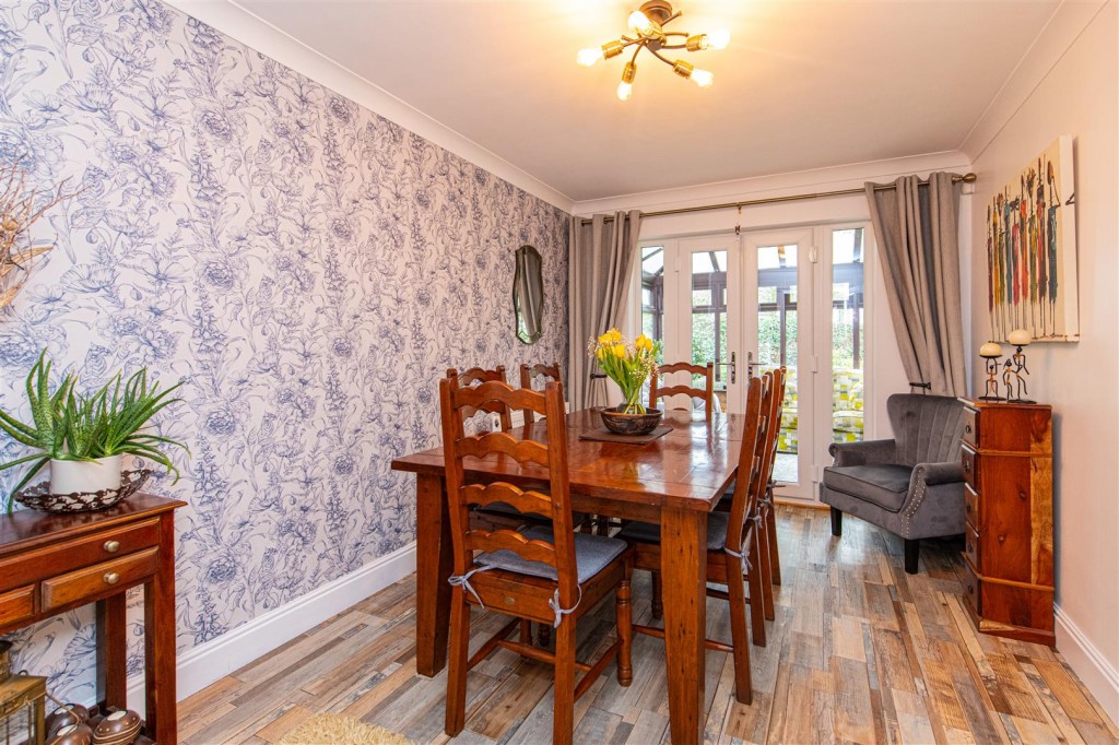 Images for Tainty Close, Finedon EAID:oscarjamesapi BID:3