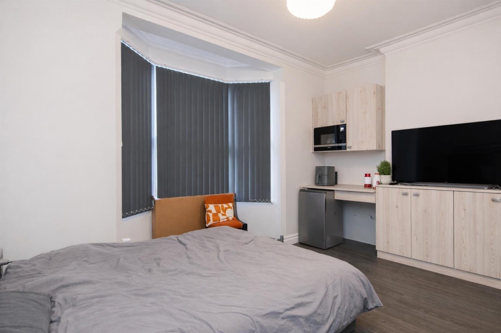 Images for SUPERB INVESTMENT OPPORTUNITY -HMO -York Road, Kettering EAID:oscarjamesapi BID:2