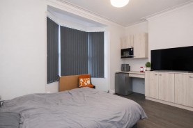 Images for SUPERB INVESTMENT OPPORTUNITY -HMO -York Road, Kettering