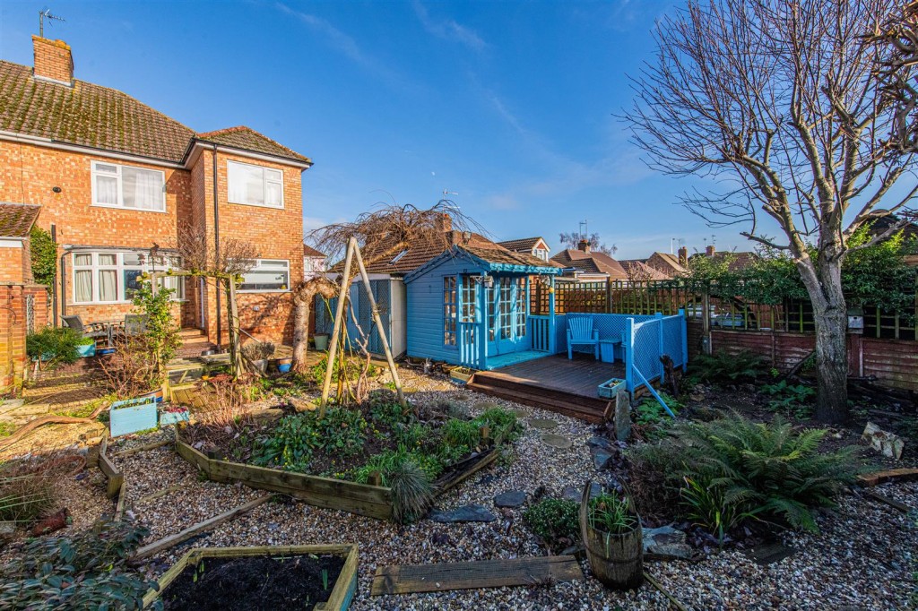 Images for Whitney Road, Burton Latimer EAID:oscarjamesapi BID:3