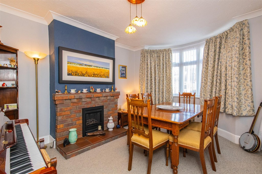 Images for Whitney Road, Burton Latimer EAID:oscarjamesapi BID:3