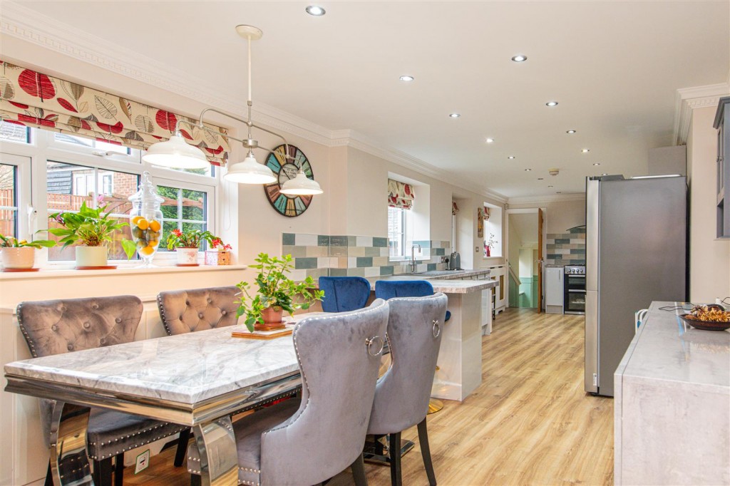 Images for Bakehouse Lane, Burton Latimer EAID:oscarjamesapi BID:3