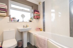 Images for Dale Close, Wellingborough