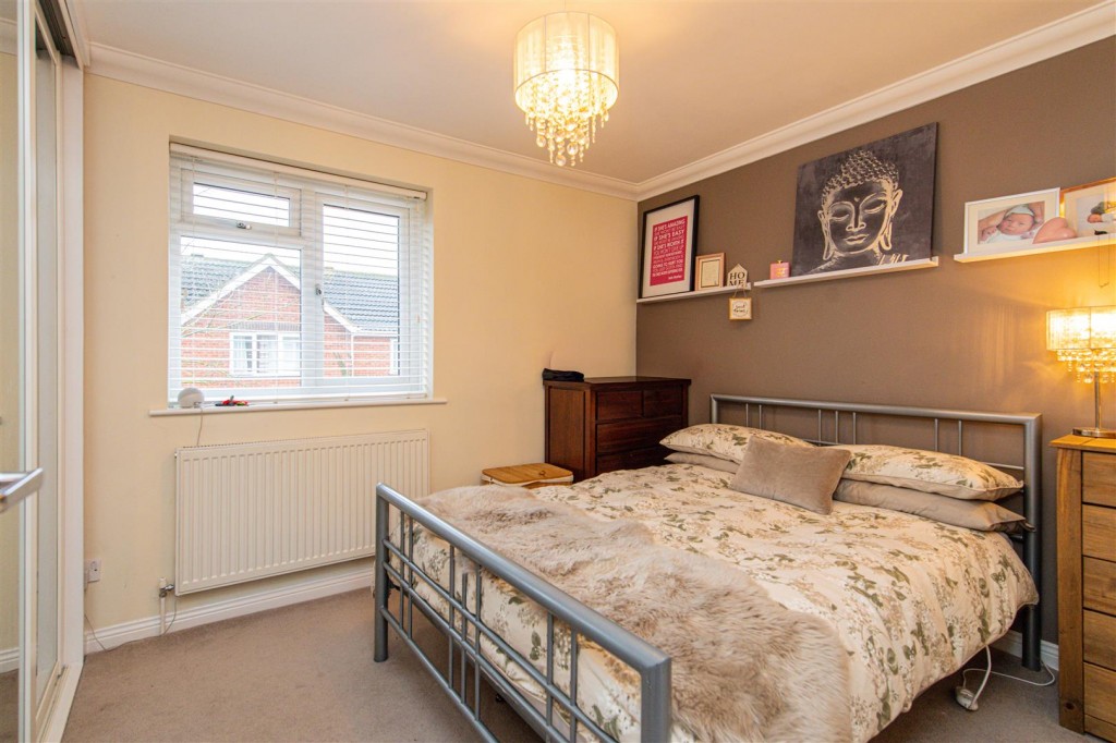 Images for Dale Close, Wellingborough EAID:oscarjamesapi BID:6