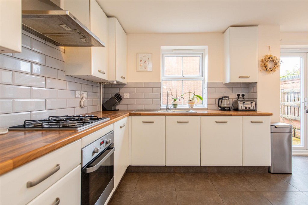 Images for Bush Road, Kibworth Harcourt EAID:oscarjamesapi BID:5