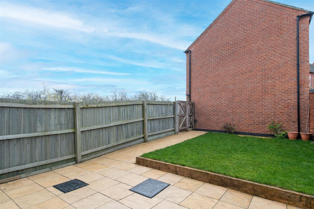 Images for Bush Road, Kibworth Harcourt EAID:oscarjamesapi BID:5