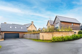 Images for Lake Drive, Weldon