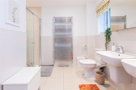 Images for Lake Drive, Weldon